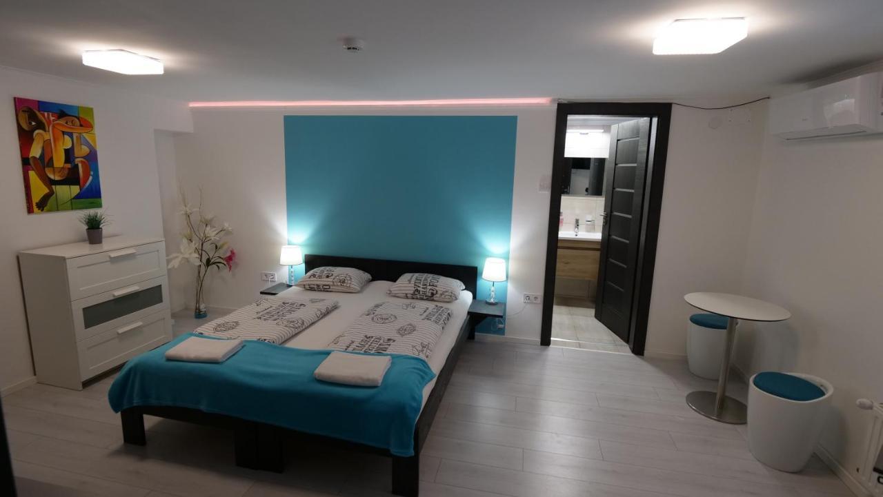 Anna Villa Fuered Boutique Rooms Balatonfured Bagian luar foto