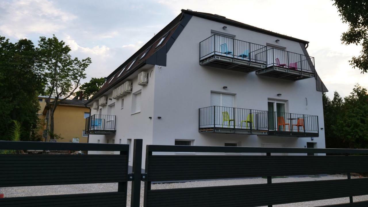 Anna Villa Fuered Boutique Rooms Balatonfured Bagian luar foto